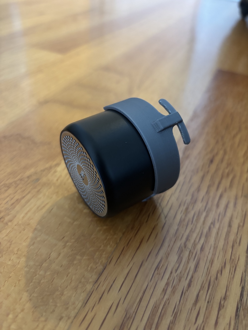 Can you “Break in” an acoustic guitar… with a bluetooth speaker?